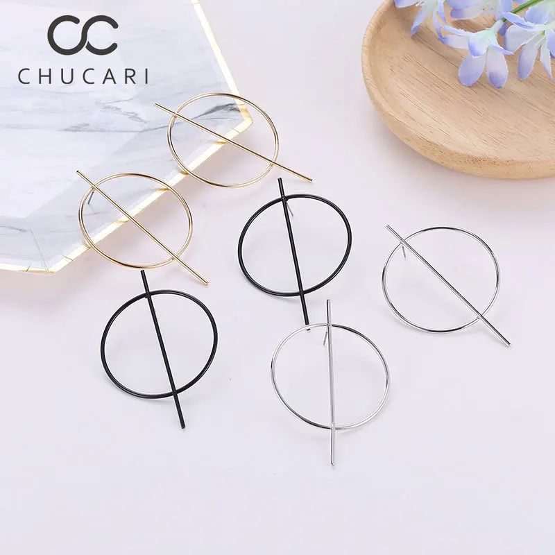 Модные серьги-гвоздики CHUCARI в стиле панк искусственная кожа черная секция