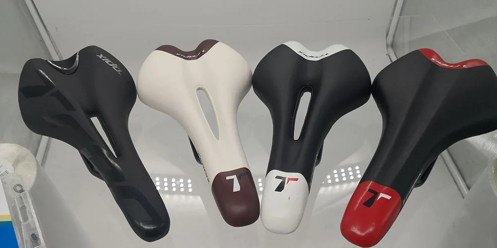 Новинка Romin Evo Велосипедное Седло полые удобные дышащие велосипедное седло MTB дорожный Велоспорт седло с