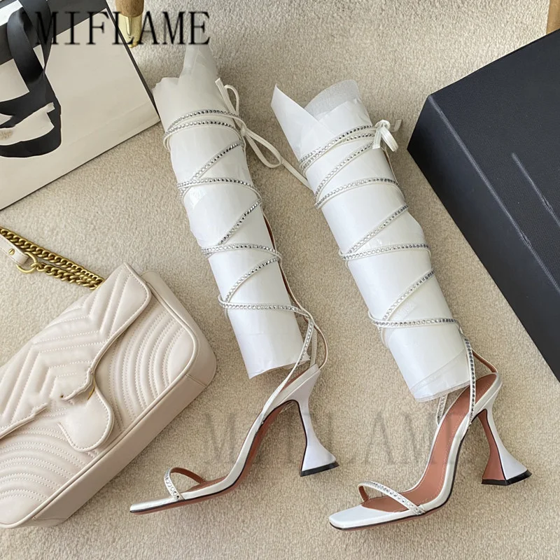 Harga Sandal Modis Untuk Wanita Musim Panas 2021 Sandal Desainer Perban Berlian Imitasi Tinggi Mide Sandal Gladiator Renda Peri Pesta Kasual