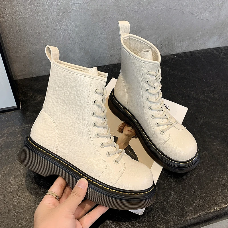 

2021 Popular Classic Motorcycle Boots Genuine Leather Women Ankle Boots Autumn Winter Fashion Cross-Tied Casual Shoes Woman