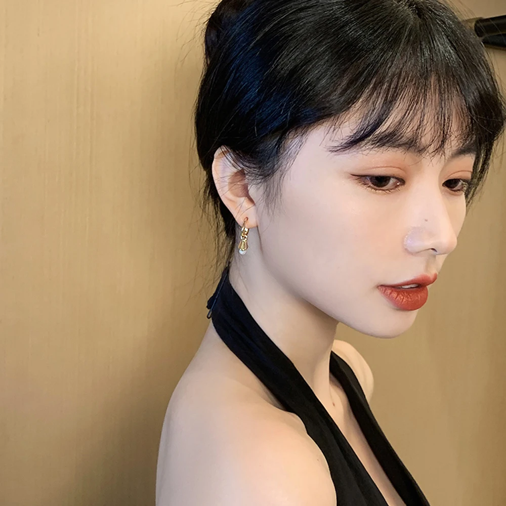 

Retro Senior Flowers Contracted Fashionable Glamour Temperament Of Women Stud Earrings Stud Earrings Earrings