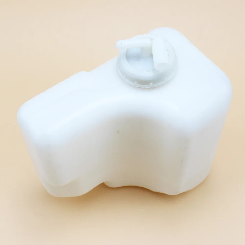 

Car Styling Coolant Overflow Reservoir Water Tank MR404879C fit for Mitsubishi Pajero Shogun Montero 2001-2006