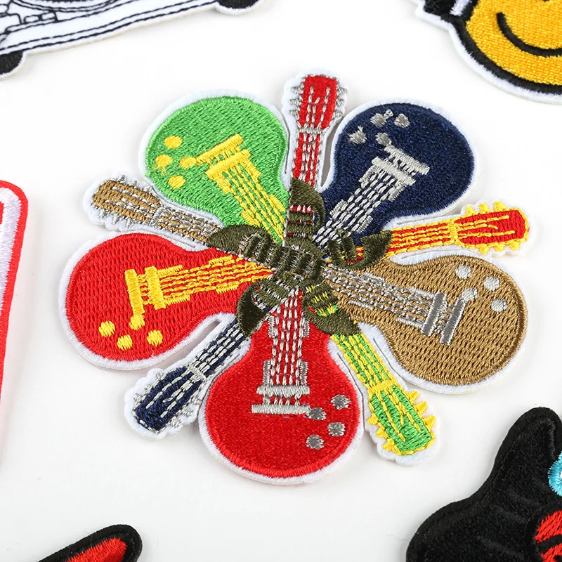 Пользовательские ручной работы нашивки на платье вышивка клей карандаш для