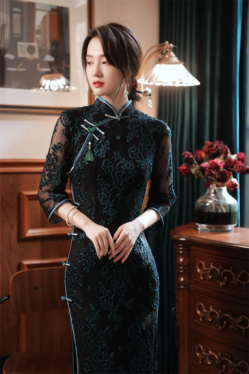 

Sheng Coco New Adult Female Cheongsam Dresses Mesh Flocking Side Eight Button Long Shanghai Chipao Dress Improved Black Qipao