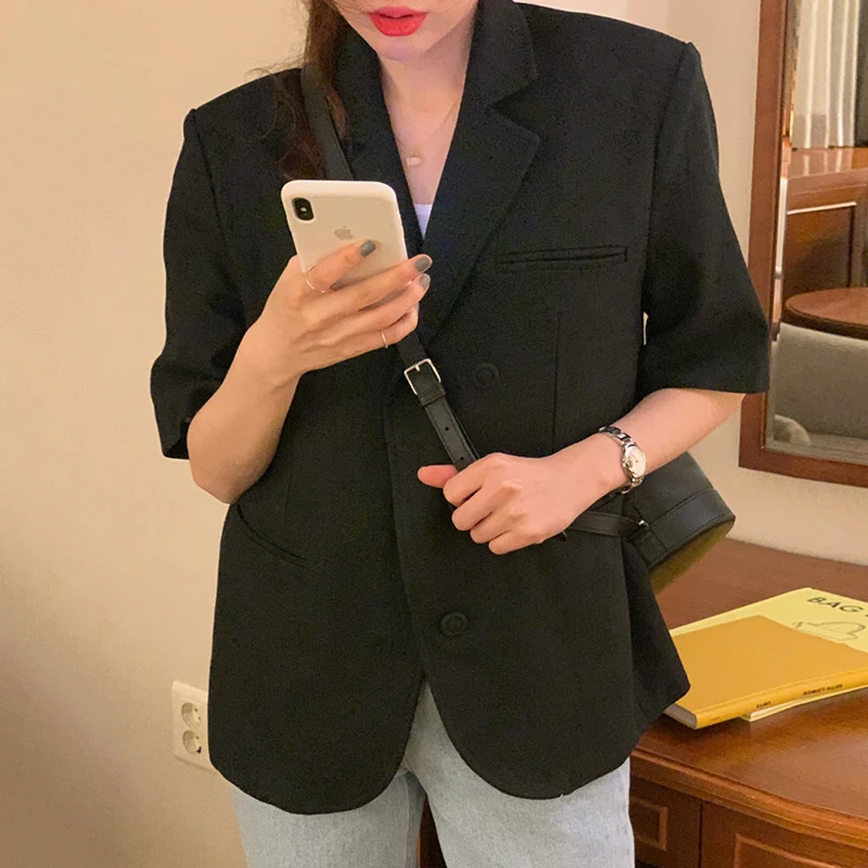 

Korejpaa Women Jackets 2021 Summer French Simple Temperament Lapel Loose Versatile Three-Button Solid Color Short-Sleeved Blazer