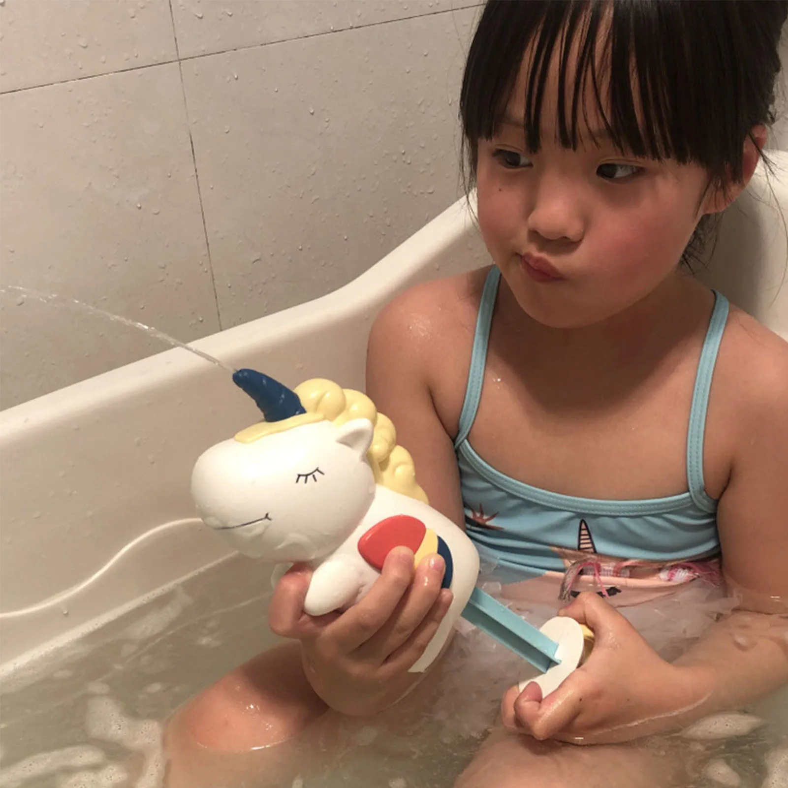 

Water Blaster Water Gun Unicorn Shape Water Toys Children Outdoor Beach Play Water Toy For Boys Sports Summer Swinning Pool Toy