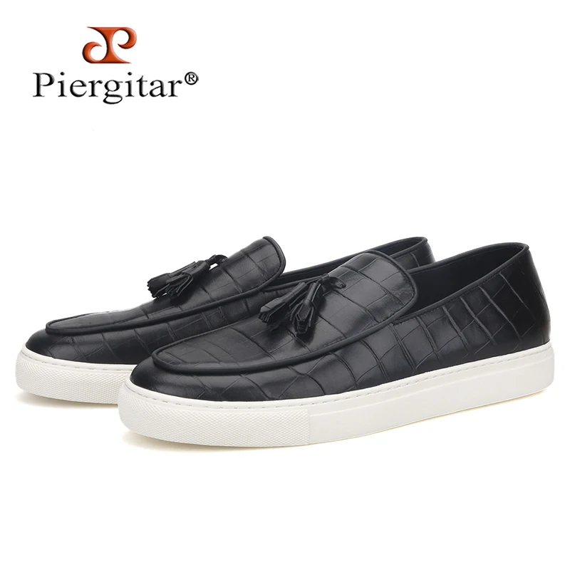 

Piergitar New Black Crocodile Embossed Leather Men's Sneakers Handmade Tassel Design Men Casual Shoes White Increase Outsole