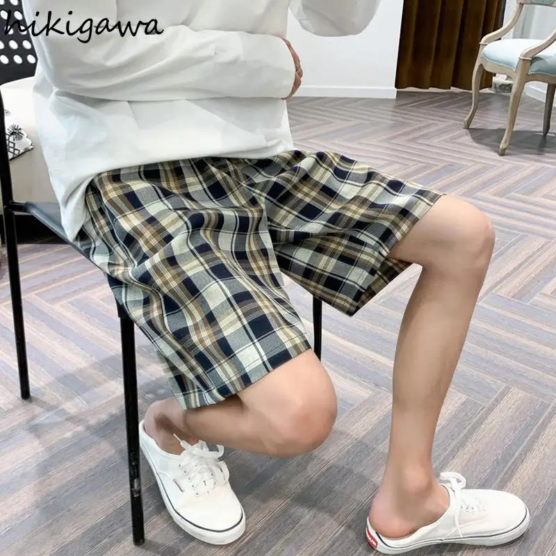 

Hikigawa Women Shorts for Female Korean Fashion Woman Plaid Pants Vintage Men Joggers 2021 Summer Straight Harajuku Short Pant