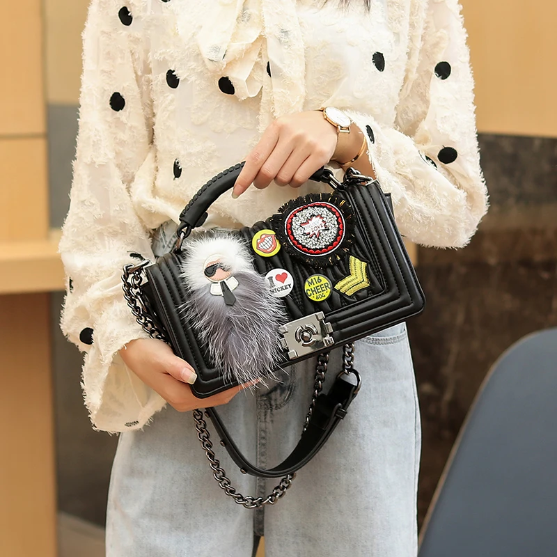 

Fashion Fur Chain Flap Handbags for Women Black Thread Letter Weekend Female Crossbody Bag Small Party Ladies Shoulder Bag 2021