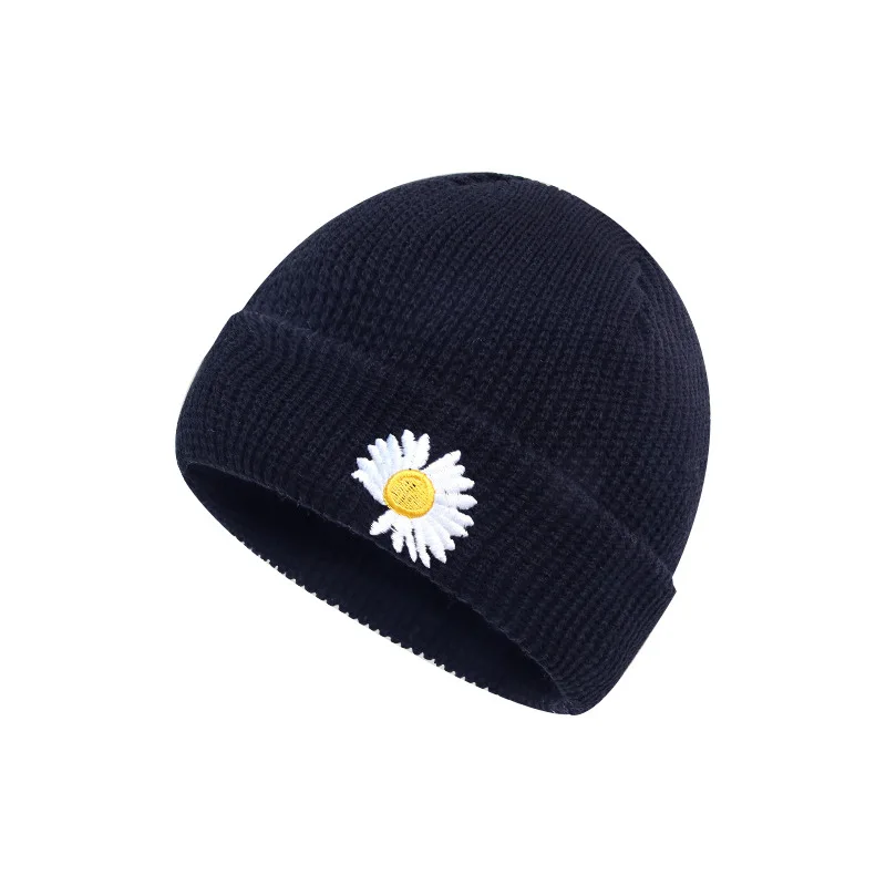

New Korean version of domed winter knitted wool hat men and women landlord's hat fashion Baotou cap small daisy melon skin hat