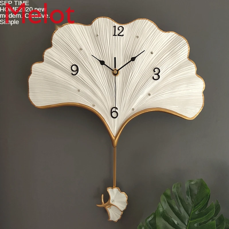

Ginkgo Leaf Swing Wall Clock Fashion Clock Personalized Creative Resin Household Mute Quartz Wall Clock