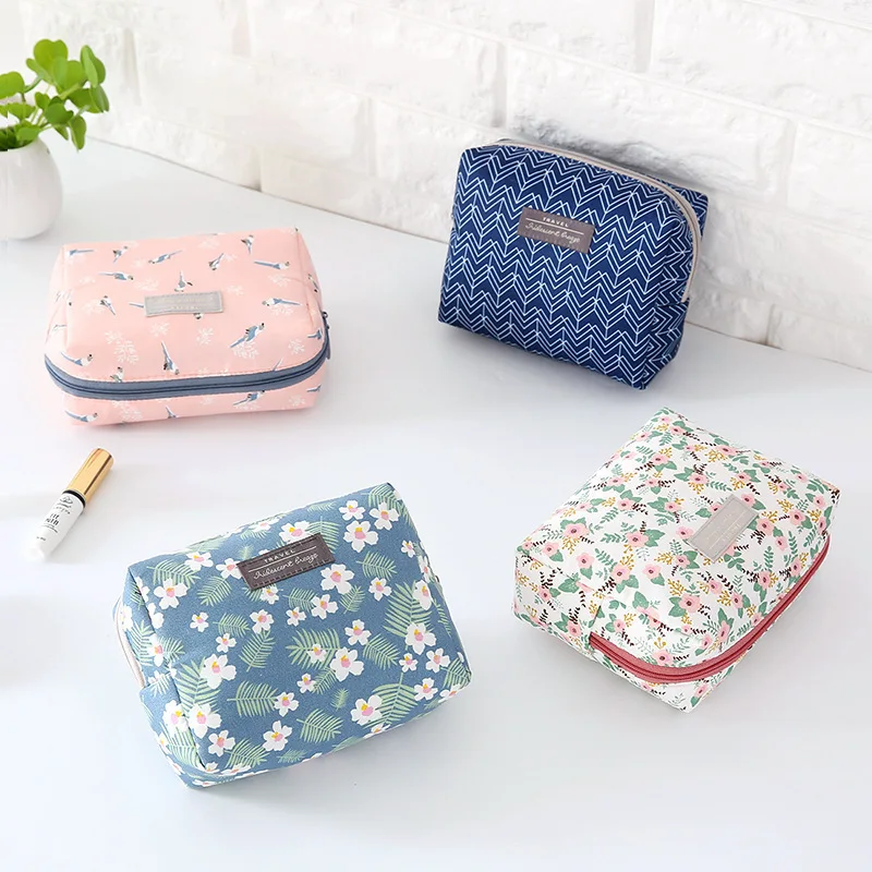 

Mini Cotton Portable Cosmetic Storage Bag Waterproof Wash Makeup Bag Home Travel Toiletry Beauty Case Multifunction Organizer