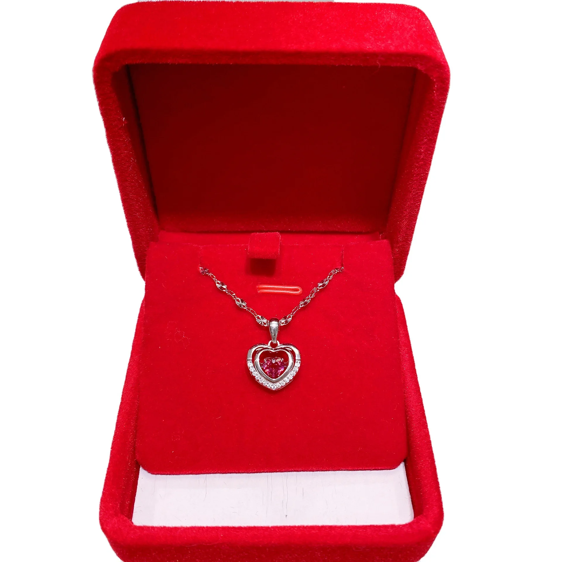 

New love smart red Zircon Pendant women's 925 Sterling Silver Necklace women's beating heart fashion love clavicle chain