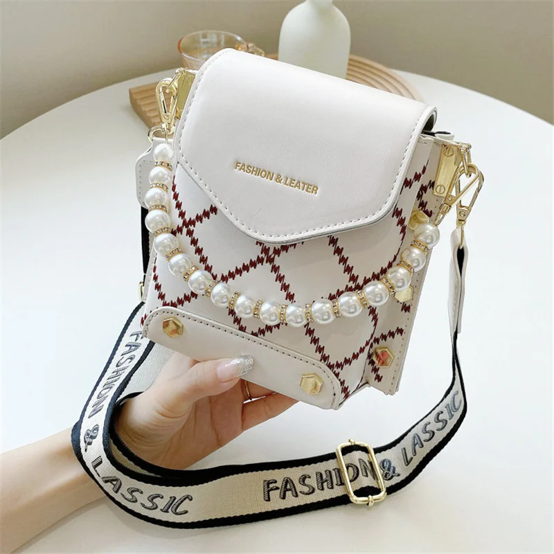 

2021 New Ladies Messenger Bag Wide Shoulder Strap Ladies Shoulder Bag Fashion Small Square Bag Casual Mobile Phone Bag Wallet