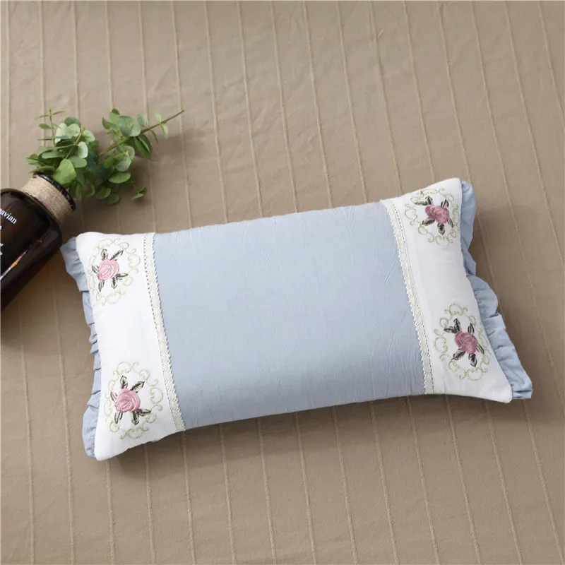 Подушка для шеи 30 х50 см из хлопка с вышивкой | Дом и сад