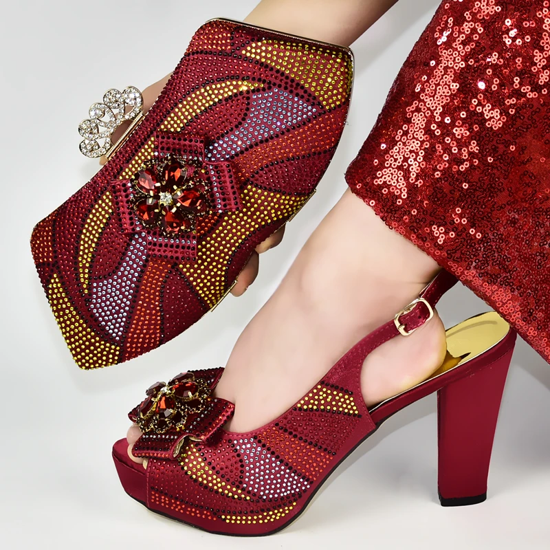 Свадебные туфли Свадебный комплект из туфель и сумочки в африканском стиле для