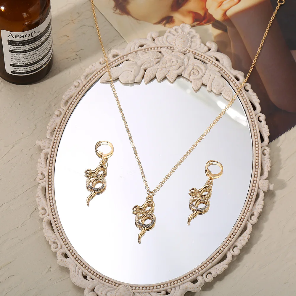 Комплект из 2 предметов змея со стразами ожерелье комплект Золотая женская мода