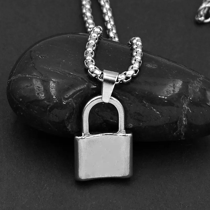 Ожерелье женское из нержавеющей стали длинная цепочка серебристого цвета с