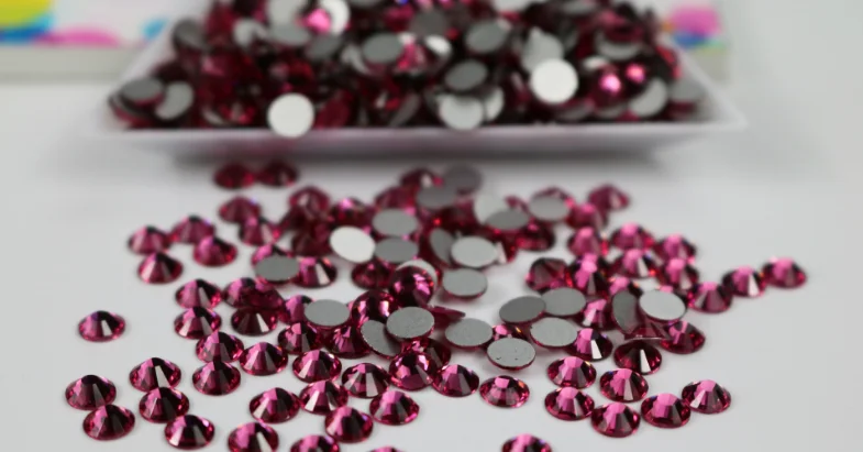 Размер s30 розовые блестящие стразы без горячей фиксации с плоским основанием