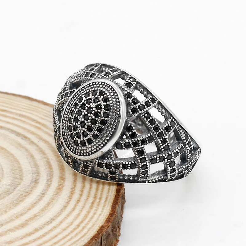 Мужское кольцо из серебра S925 пробы с черным фианитом кольца турецким гранатом