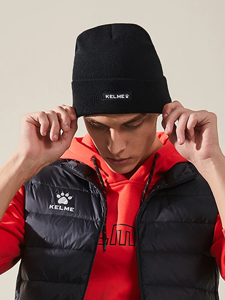 

KELME Wool Cap Unisex Warm Hat Autumn/Winter Knitted Hats For Men Black Sports Simple style Cap Soft Casual Hat Women 9886506