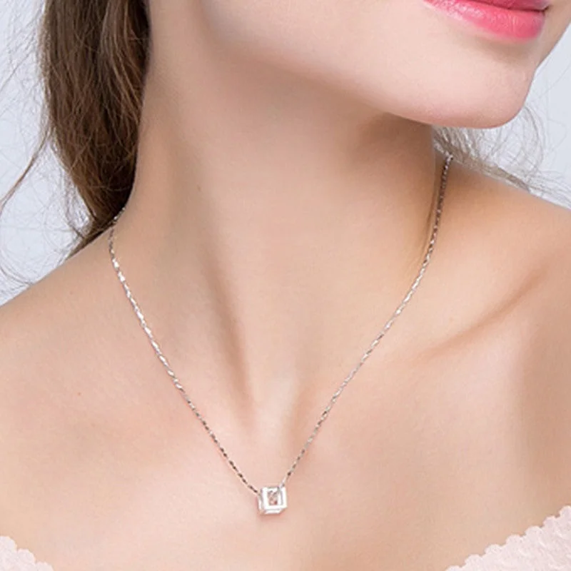 

Fashion Diamond Black Swan Cross Necklaces for Women Men Fashion Alloy Pendant Necklace Girls Gift Jewelry Wholesale 2021