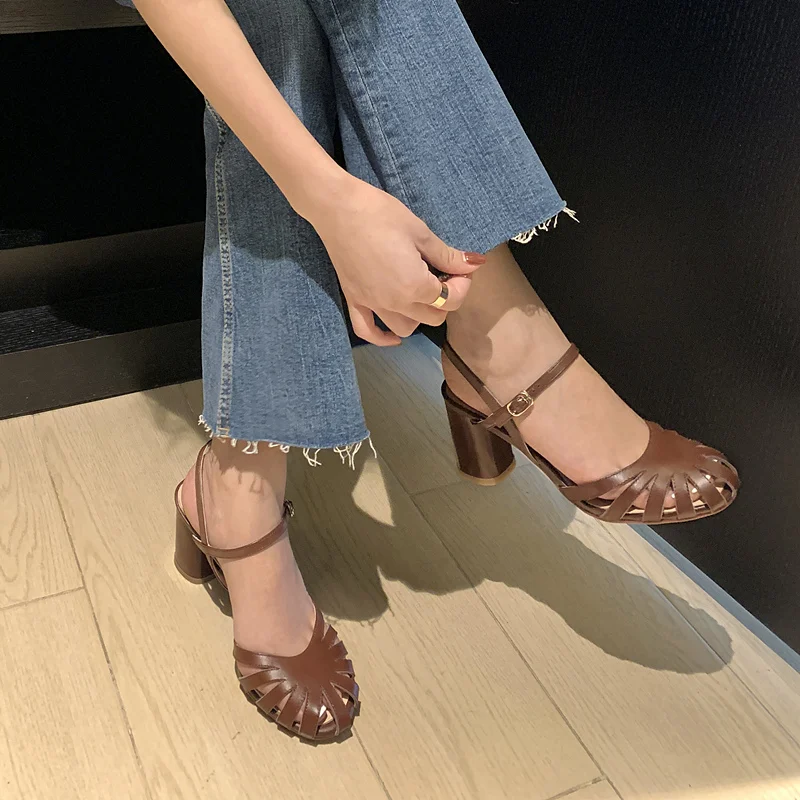 

2021 summer hot models high-heeled sandals French bellflower