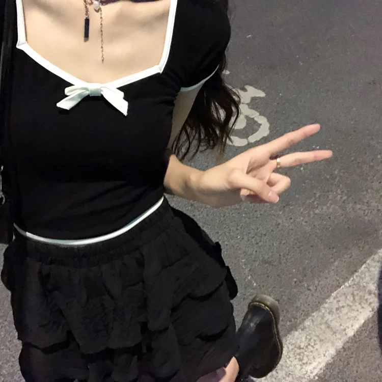 Комплект из футболки и юбки теплая Корейская юбка с квадратным вырезом коротким