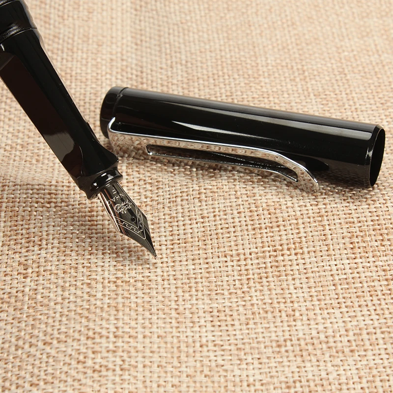 

1 Pieces Brand New and High Quality Jinhao Black Fountain Supplies Posture New Nib Pen Silver Medium Writing Pen Pen Founta R1H5