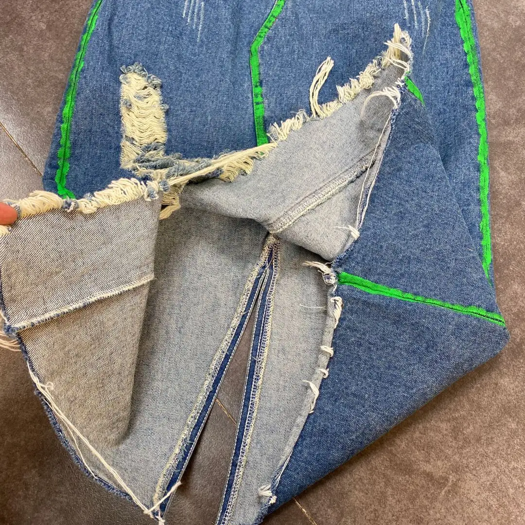 

ZCSMLL Old Lacquer Edge Graffiti Personality Women Skirts Split Hole Designer Bag Hip Denim Streetwear Skirt 2021 Spring Summer