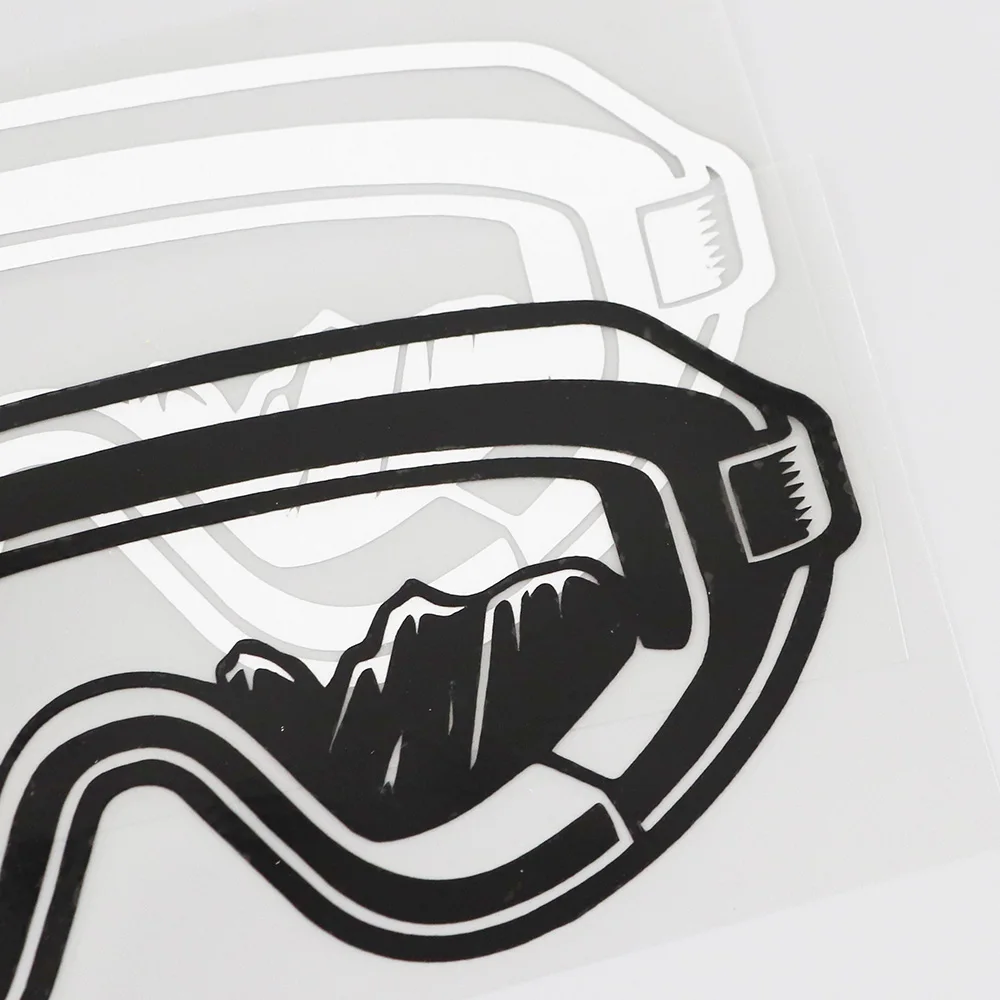 

YJZT 14.2CMX6.1CM Glasses Winter Sport Snowboard Skiing Vinyl Car Sticker Black/Silver 8A-0647