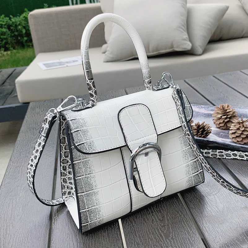 

Gradient Crocodile Quality Leather Shoulder Crossbody Bags for Women Fashion Chain Casual Messenger Bag Luxury Belt Lock Handbag