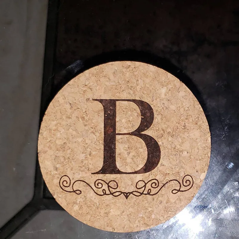 Деревянные подставки с монограммой на заказ именем семьи подарок новоселье