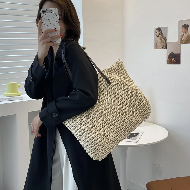 Women Handbag Summer Beach Bag Rattan Woven Handmade Straw Large Capacity Totes Bohemia Vocation Underarm Women Shoulder Bag