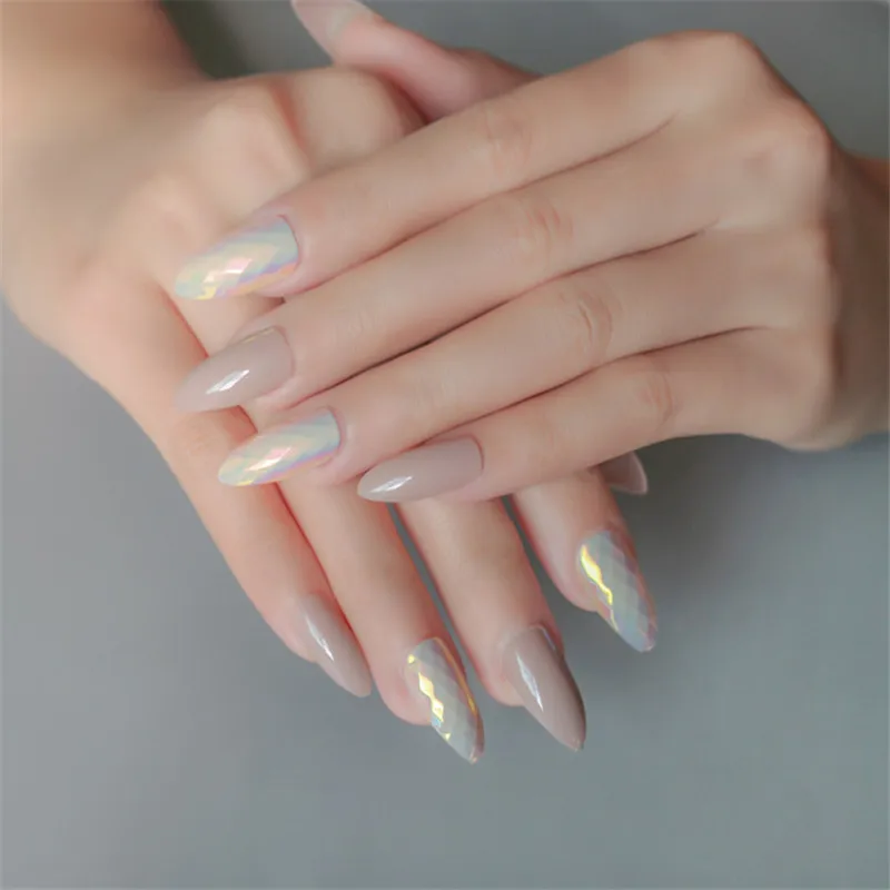 24pc Light Brown Fish Scale Laser Gradient Fashion Stiletto On the Nail Tree False Nails Tips Finished Art | Красота и здоровье