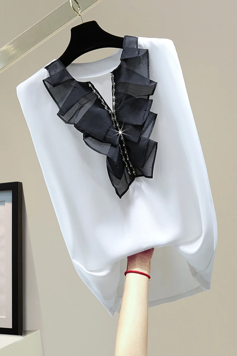 

Exquisite Rhinestone Sleeveless T-shirt 2021 Summer Korean Style Loose Elegant Ruffle Contrast Color Chiffon Shirts Lady Blouse