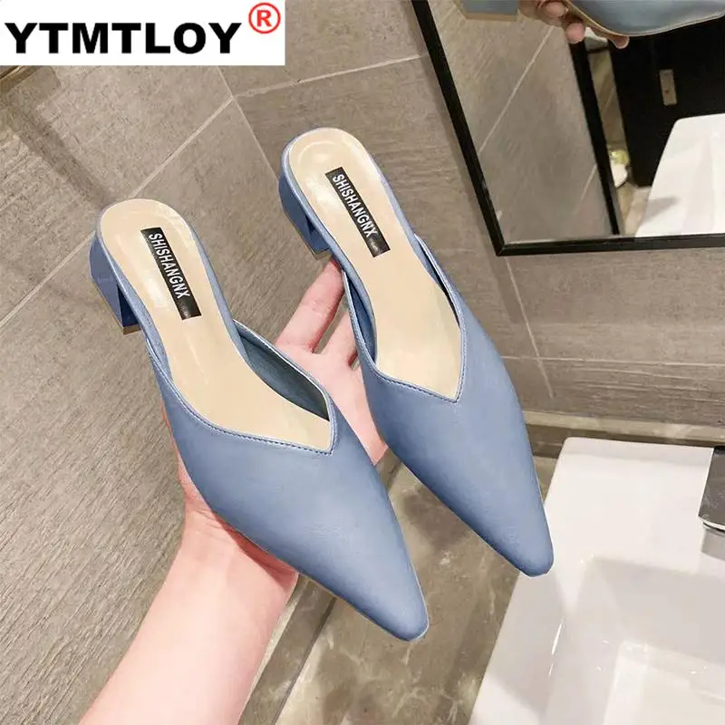 

Slides Female Summer New Outdoor Square Heel High Heels Fashion V Design 4.5cm Mid-Heel Pointed Toe Retro Mules Slippers