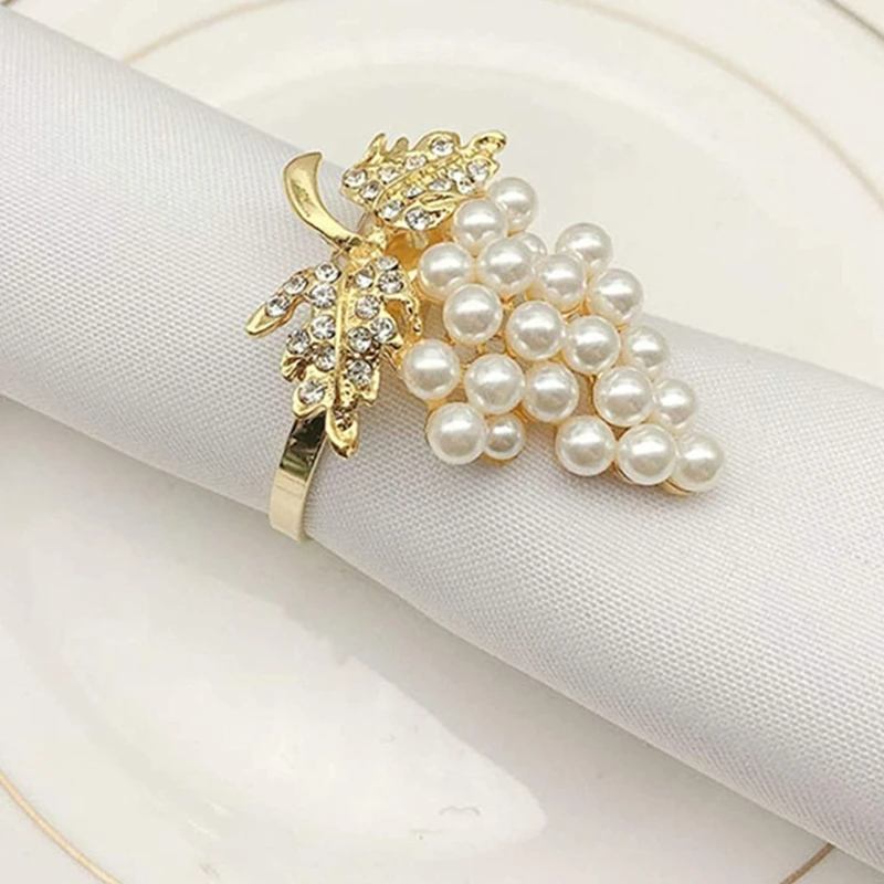 

Set of 6 Diamonds Pearl Grape Napkin Ring Alloy Napkin Buckle for Christmas Holiday Wedding Halloween Party Dinner Decor