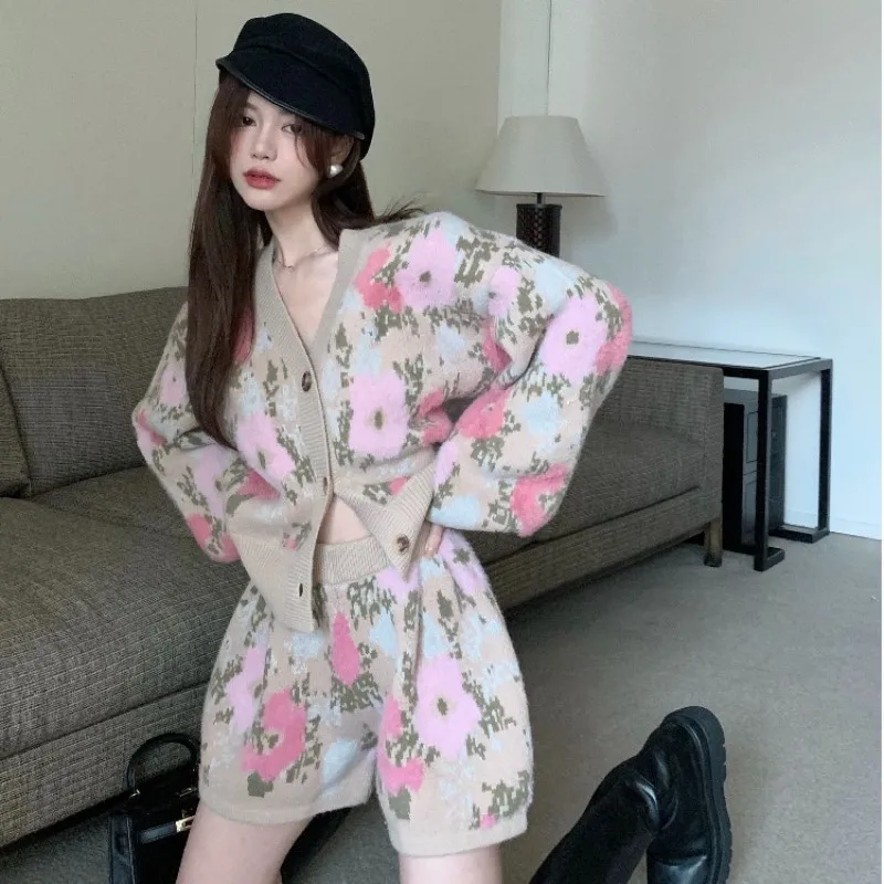 

Женский комплект из 2 предметов YRZS, свитер с открытыми плечами, трикотажные топы, короткие костюмы, повседневный уличный комплект