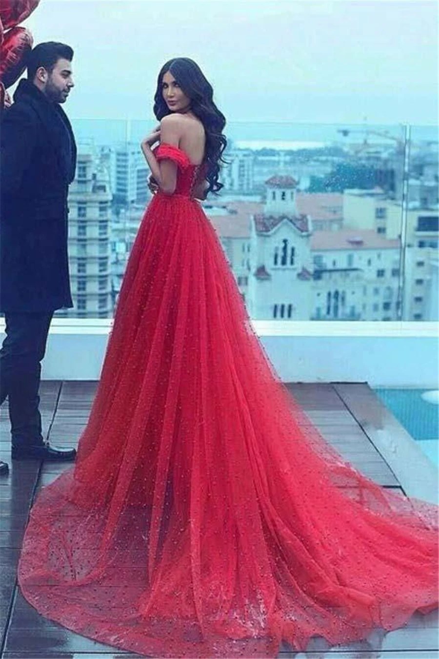 

2023 Elegant A-line Red Prom Dresses Off-the-shoulder Beading Pearls Sweetheart Neckline Long Train Evening Wedding Bridal Gowns