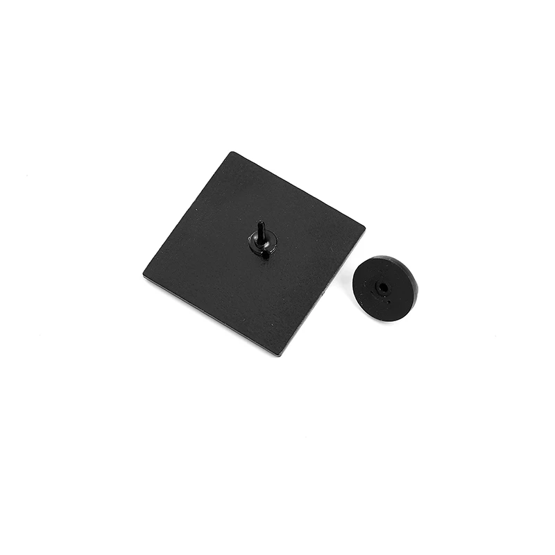 Эмалированная брошь на булавке с надписью заказ | Украшения и аксессуары