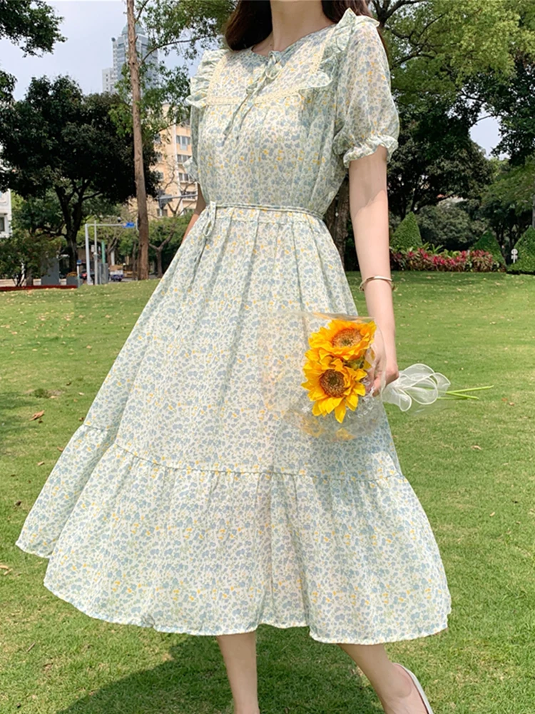 

Women's summer dress 2021 New French style Vintage Chiffon Floral Dress V-Neck Butterfly Sleeve A-Line Sweet Strappy Long dress