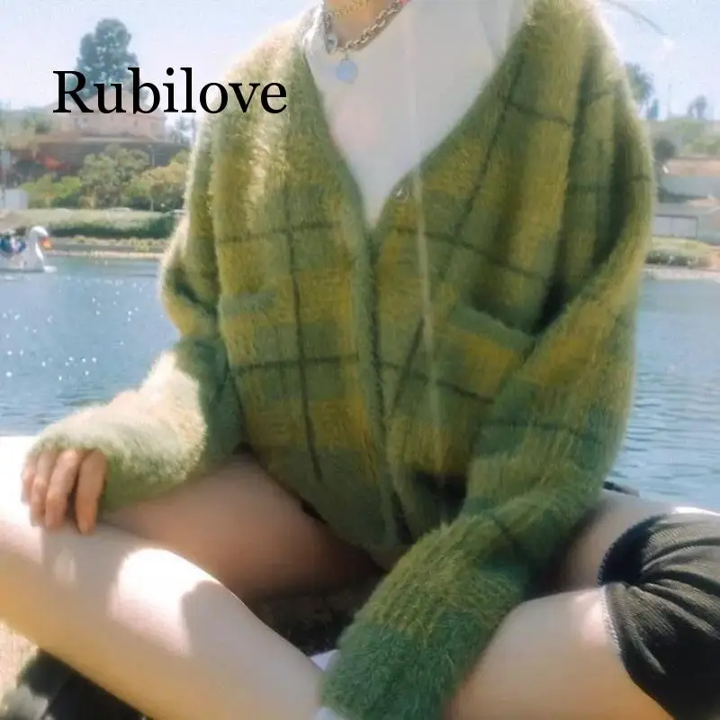 Зеленый мохеровый свитер в клетку с авокадо стиле знаменитостей пушистый