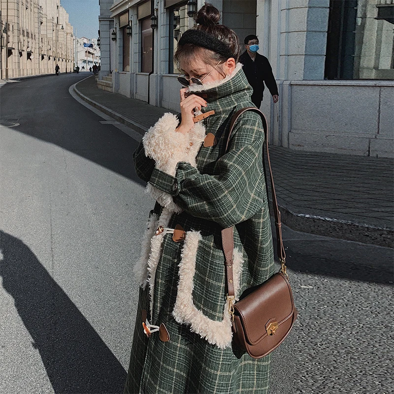

Brand New Elegant Winter Lady Wool Blends Coat Women Horn Button Green Plaid Outerwear Female Clothes Thick Warm Loose Oversize