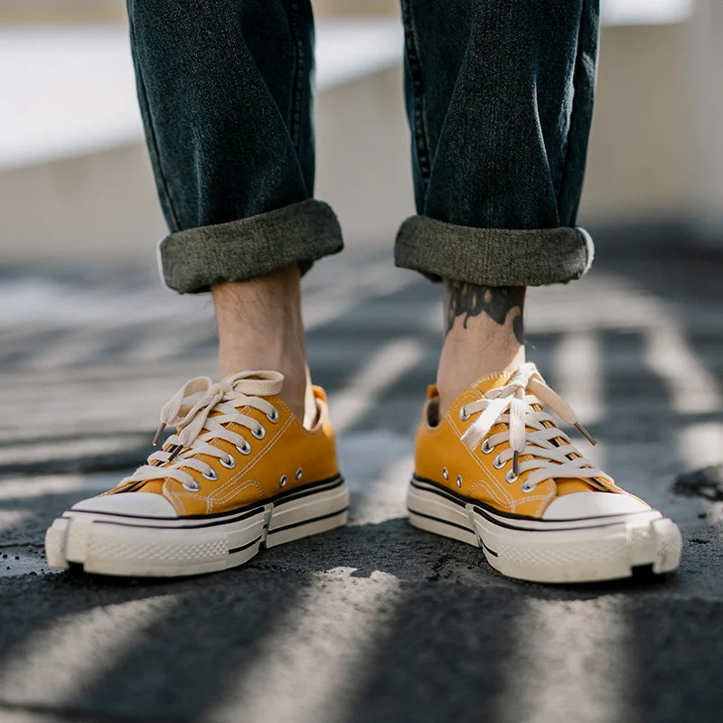 

Low Top Men Fashion canvas shoes casual flats lovers shallow breathable sneakers Male lace up Thick Sole shoes 36-44 Size B403