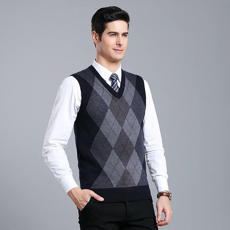 New Fashion Brand Sweaters Men Pullover V Neck Slim Fit Jumpers Knitred Sleeveless Autumn Korean Vest Style Casual Men Clothes