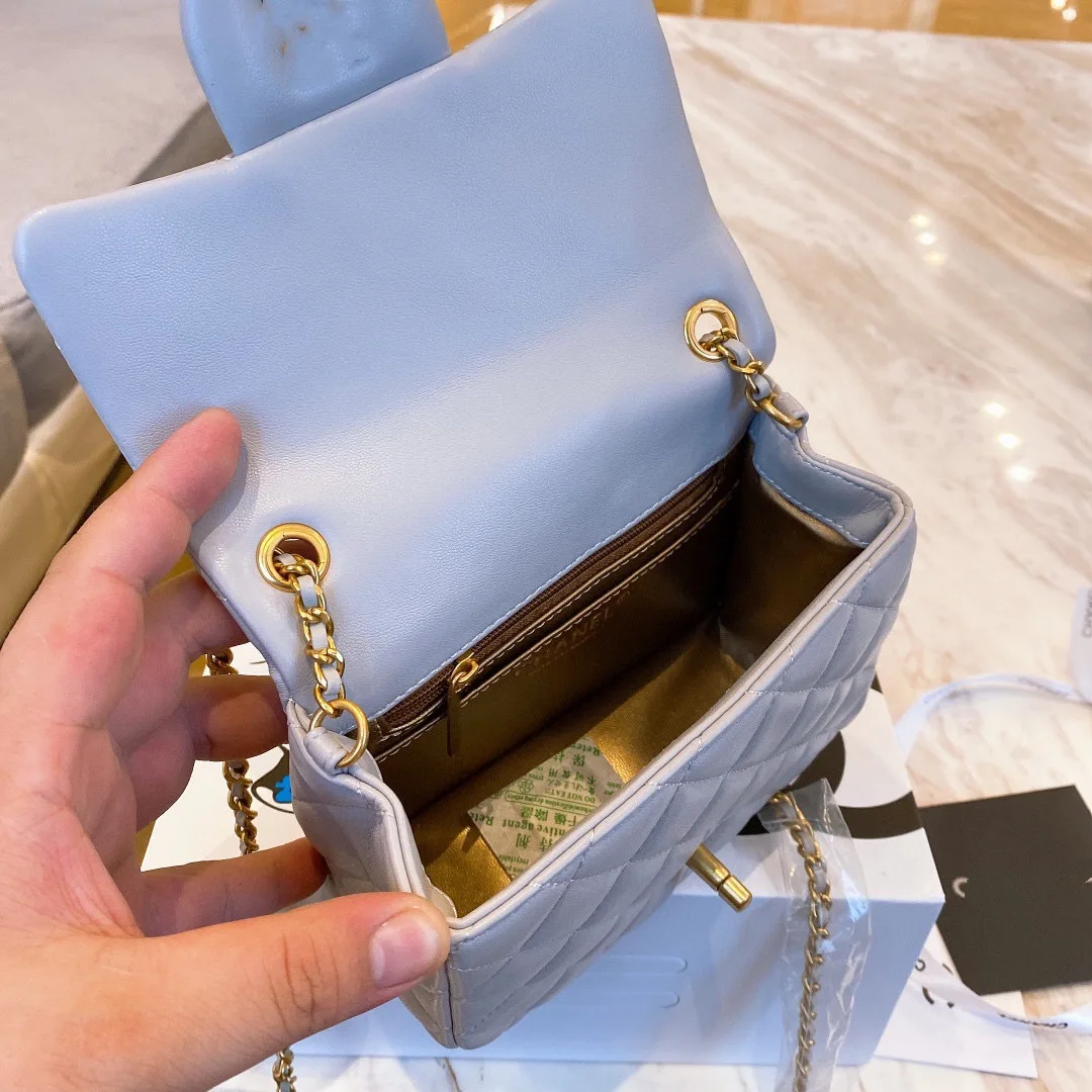 

Synchronization of new girls' single messenger bags in four seasons in 2021