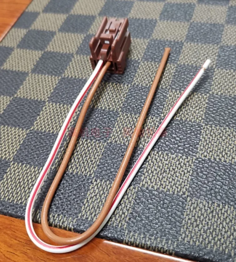 

1 шт. для Infiniti 6,5 дюйма для низкочастотного динамика BOSE, штепсельный разъем, 2-контактный кабель