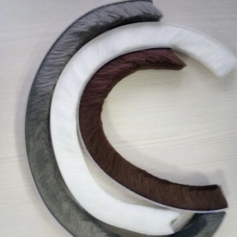 Щетка-уплотнитель для окон самоклеящаяся фетровая дверной щеточный уплотнитель