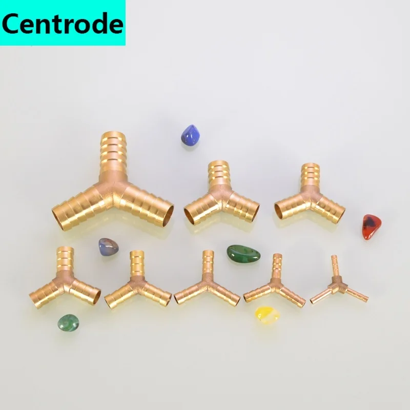 Медная y-образная трехкомпонентная труба соединяющая водопроводную трубу